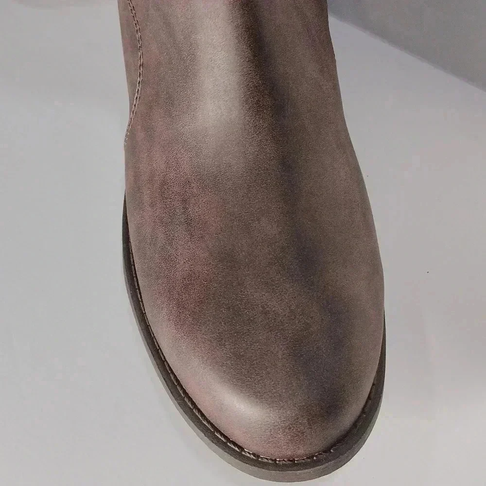 Journee Women's Boots Size 7.5 Brown